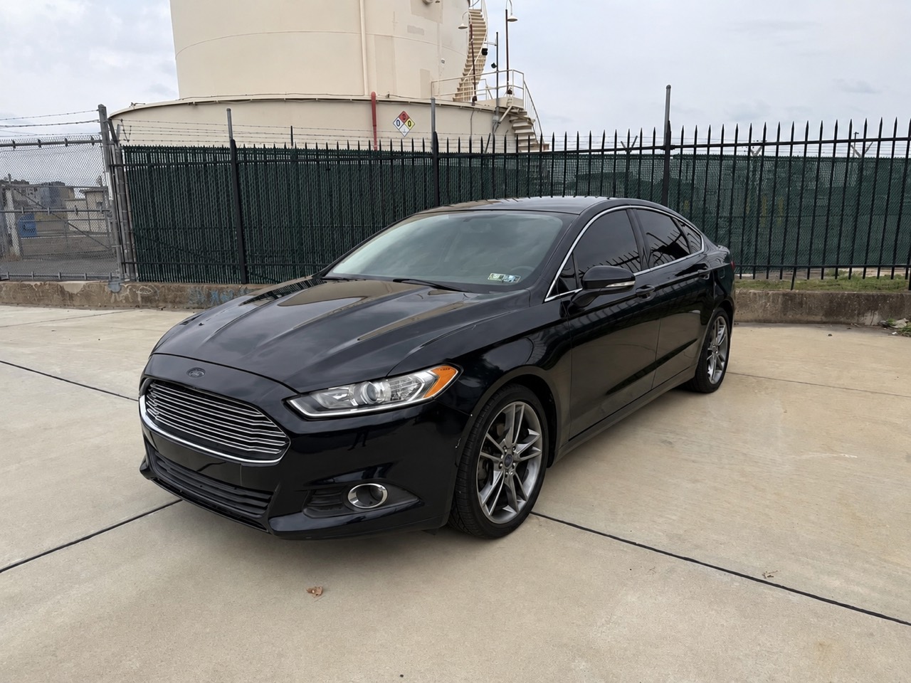 MOTURRA 001, Black Ford Fusion