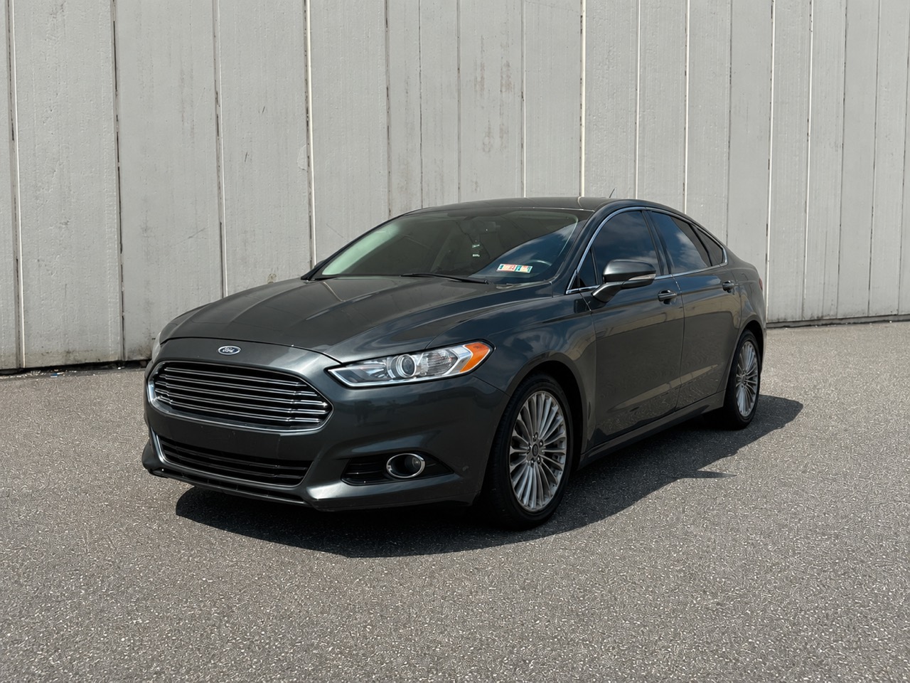 MOTURRA 002, Charcoal Ford Fusion